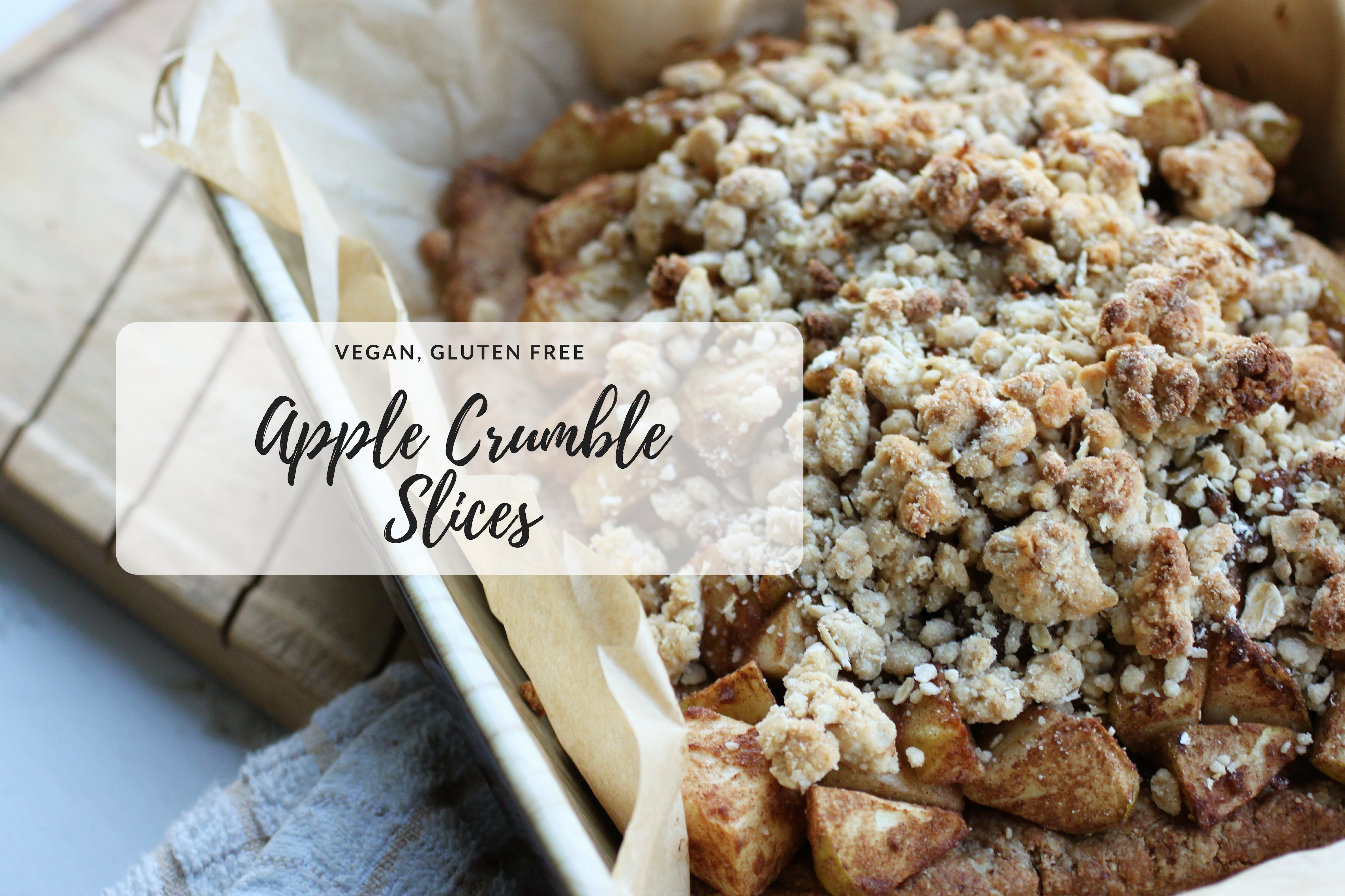 apple crumble slices