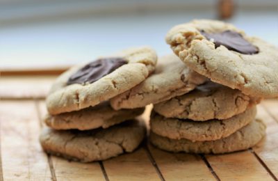 vegan peanut cookies