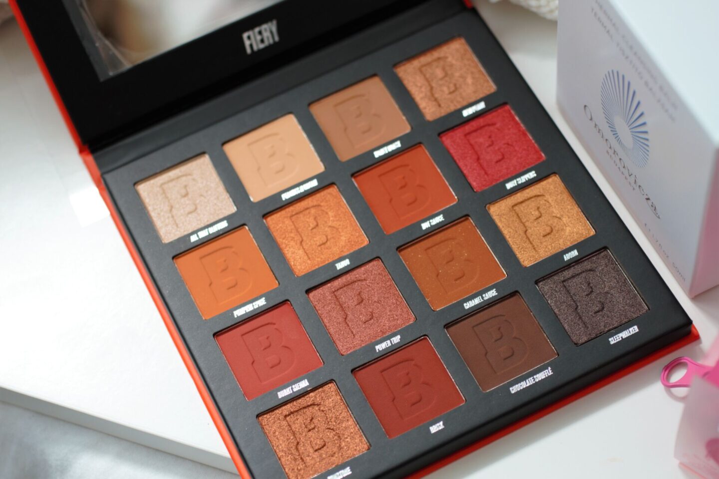 beauty bay fiery 16 palette showing the shades