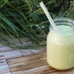 green smoothie recipe in a kilner jar