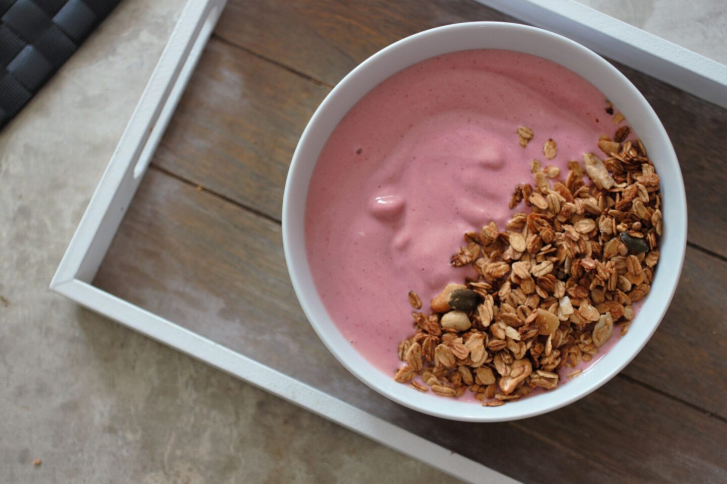 strawberry smoothie bowl using vanilla boxd protein