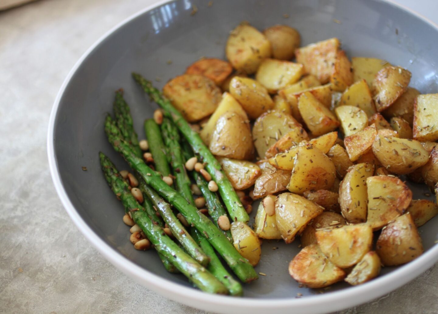Grilled Asparagus Recipe - bowl of grilled asparagus with potatoes