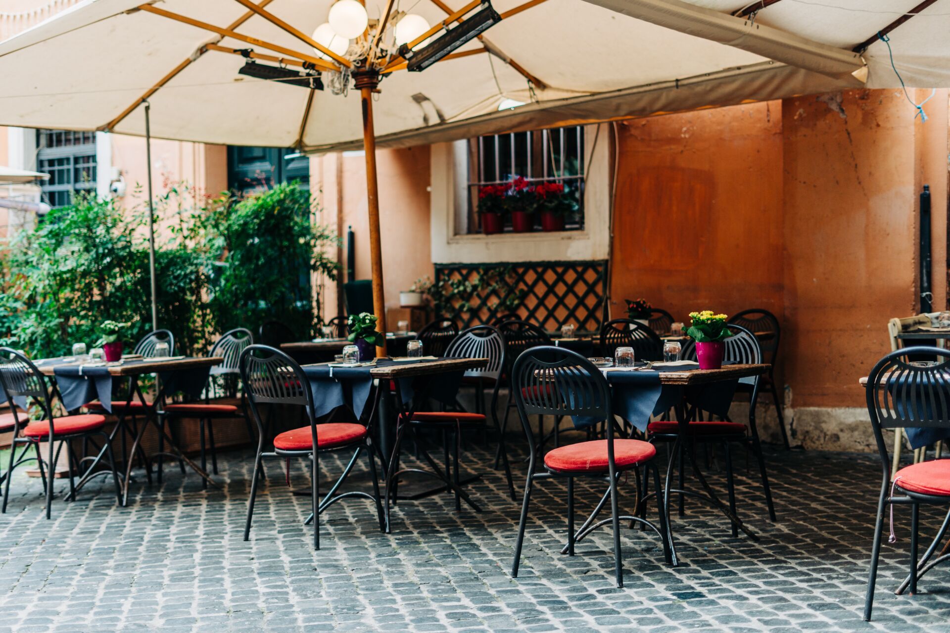 outdoor tables in Rome