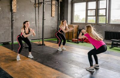 women at a fitness class in a gym